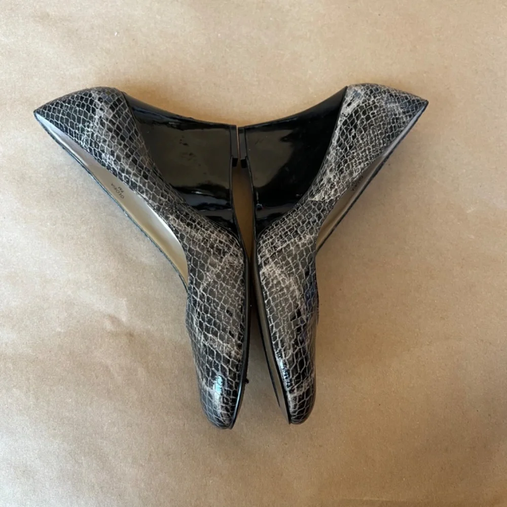 Ellen Tracy Gloria Wedges Shoes Snake Print Size 9